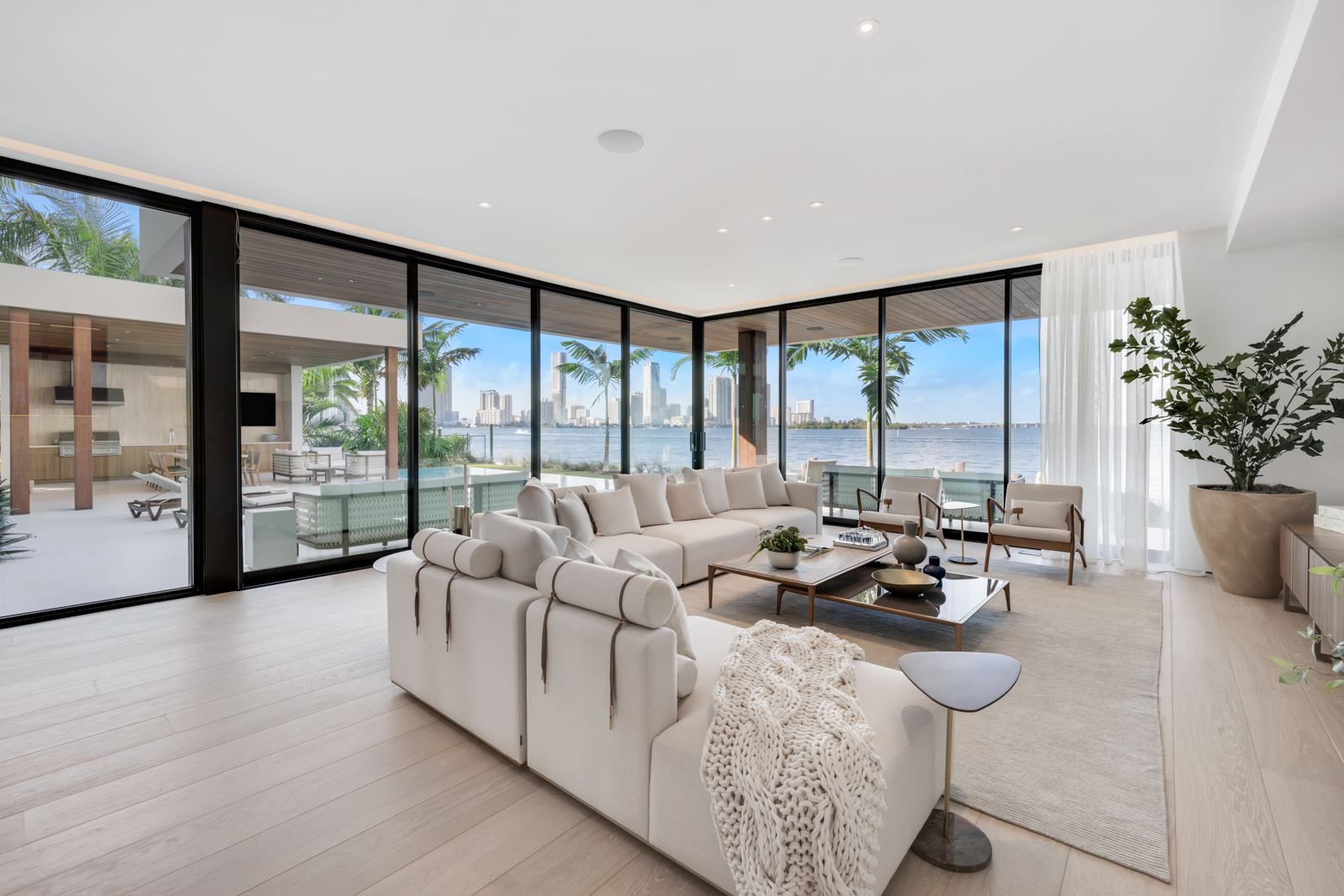 Villa Imad Living View