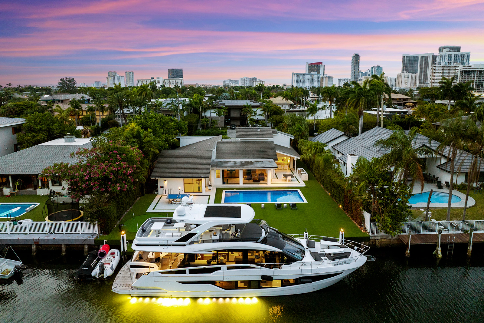 Miami Oceanfront Yacht