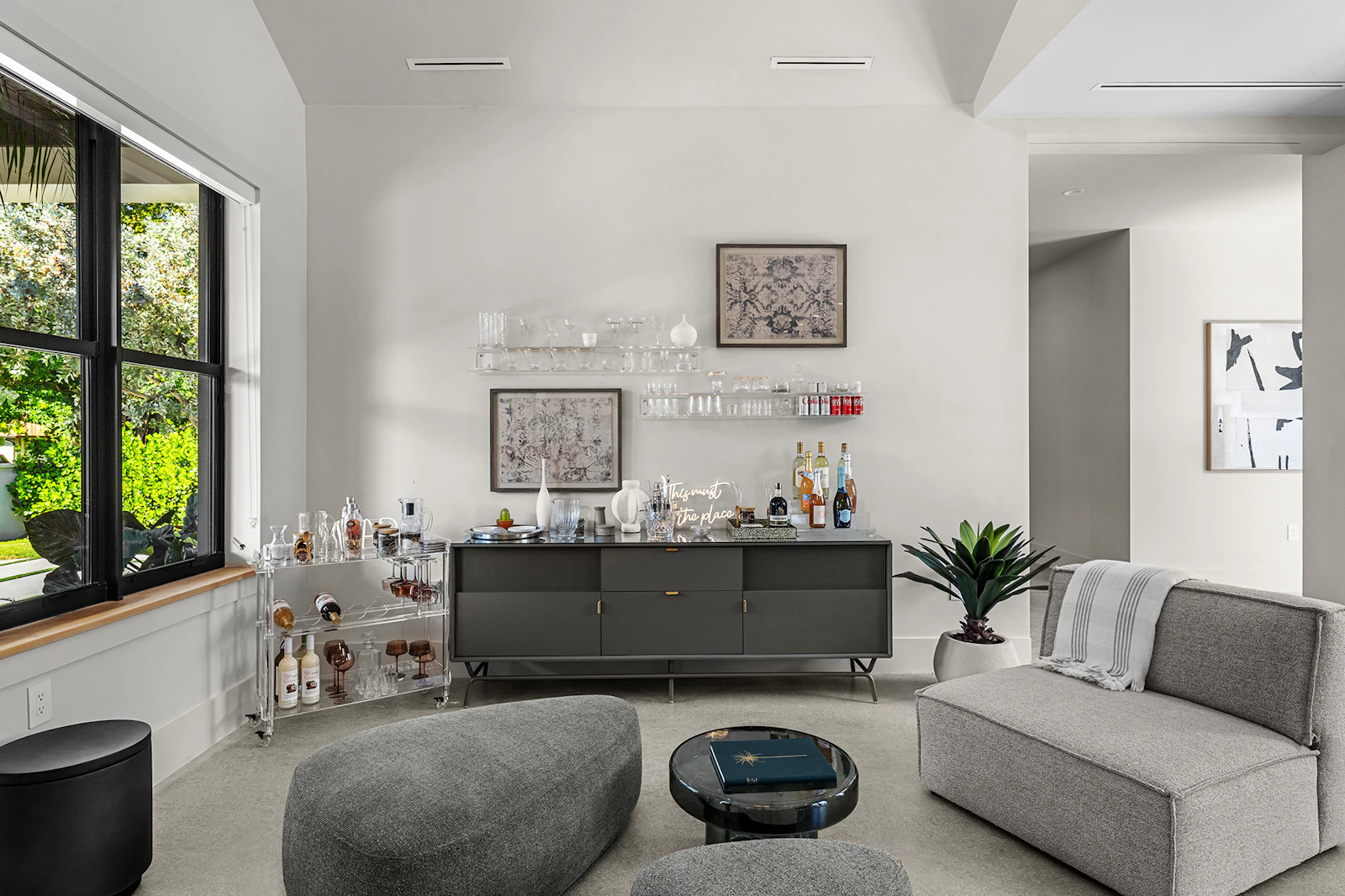 Miamivillahomegallerydisplay