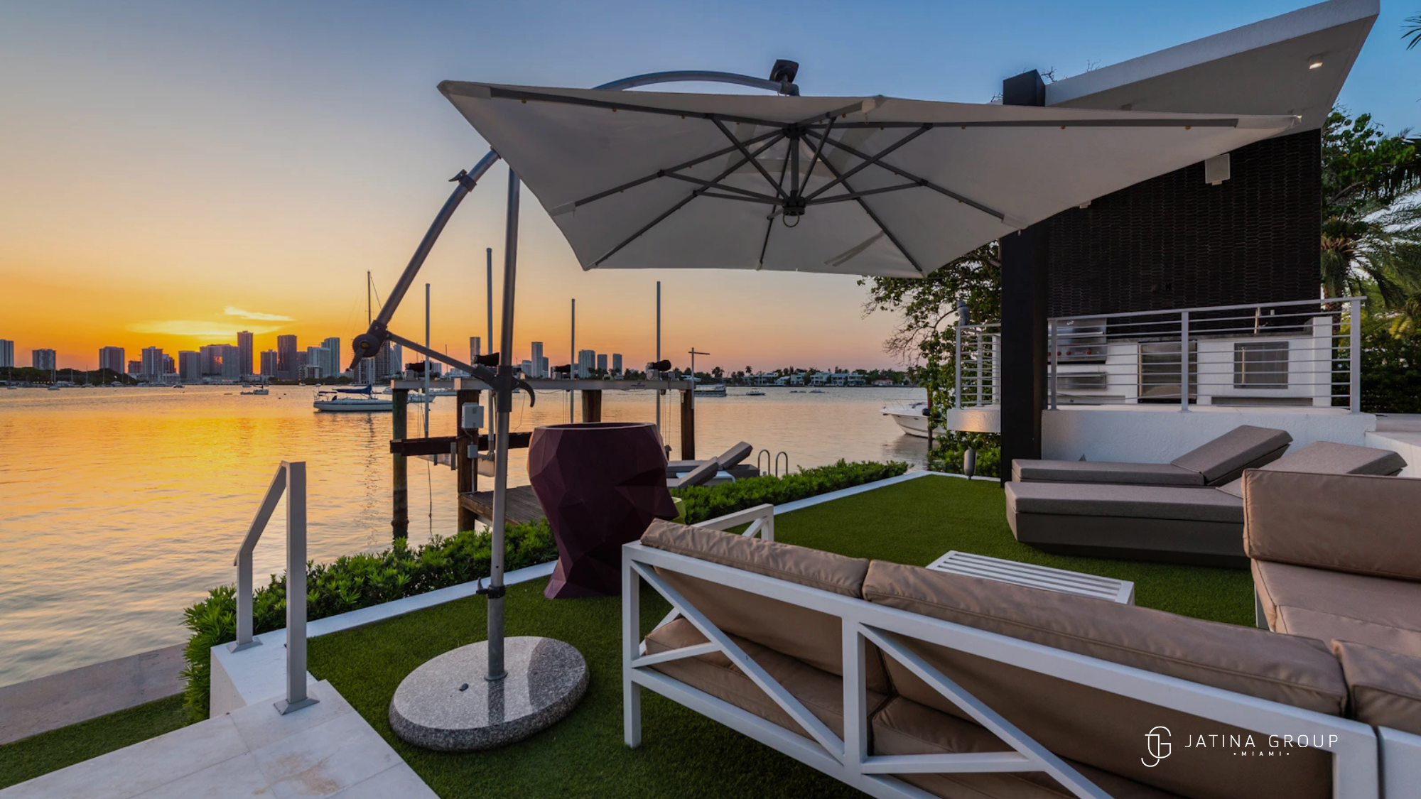 Waterfront Villa In Miami With Dockage Bring Or Charter A Boat
