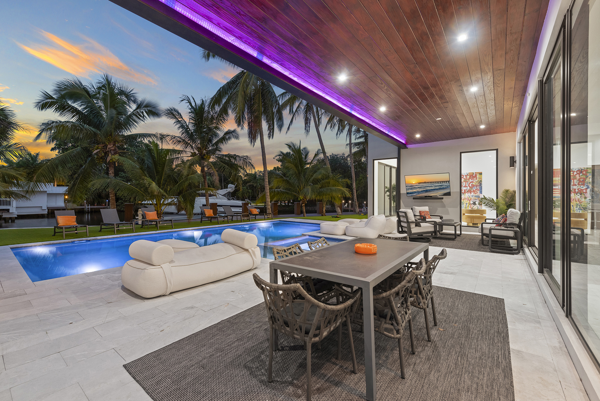 Miami Villa Pesara image #3