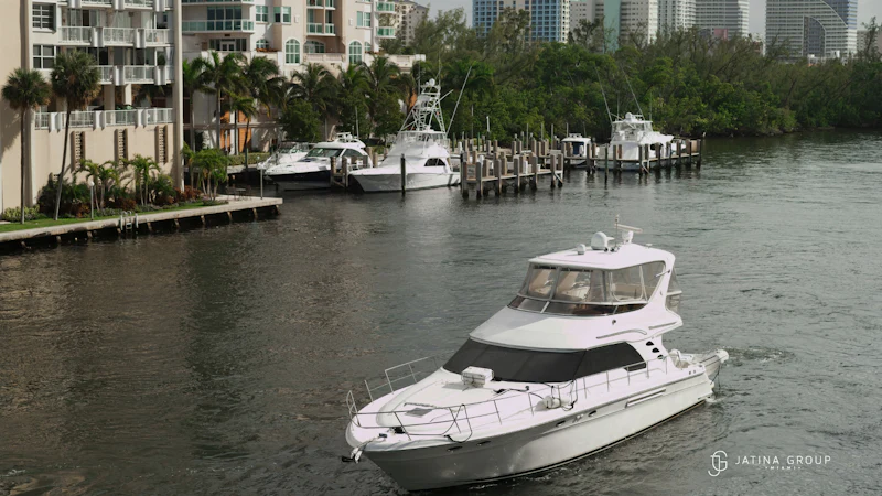 Explore Miami Biscayne Bay