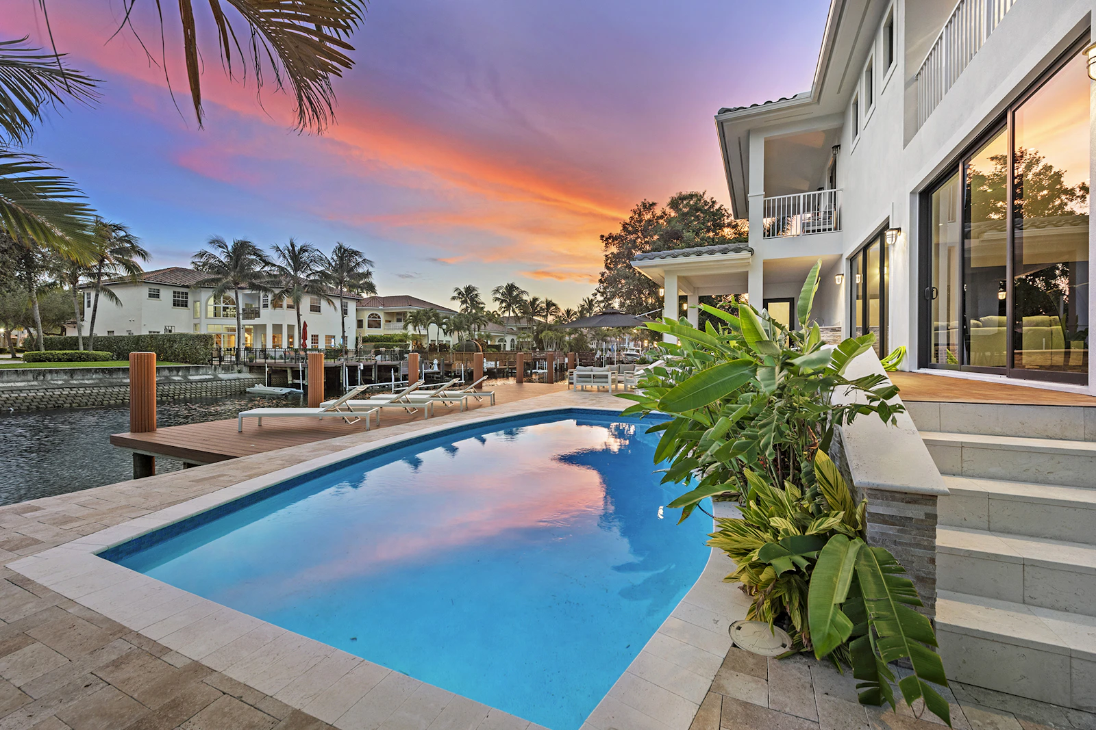 Villa Costa Hollywood