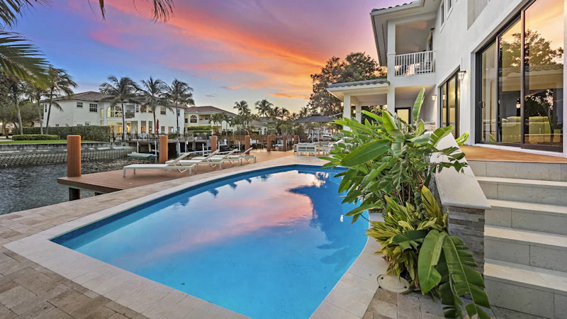 Villa Costa Hollywood