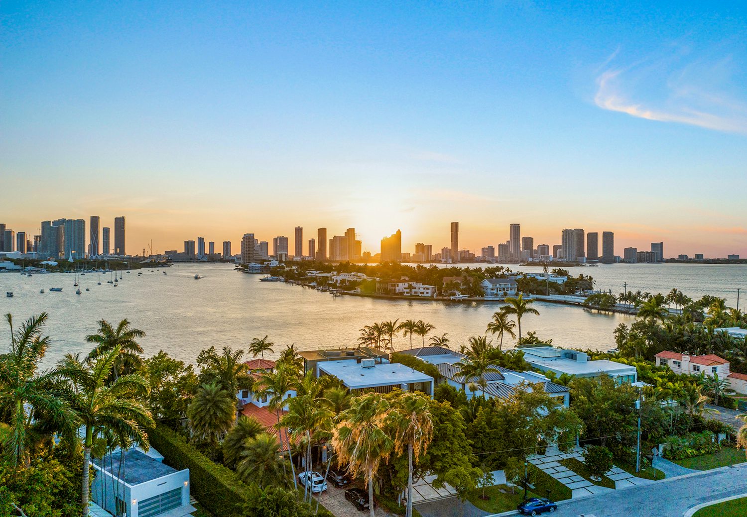 Property management rental in Miami with pool