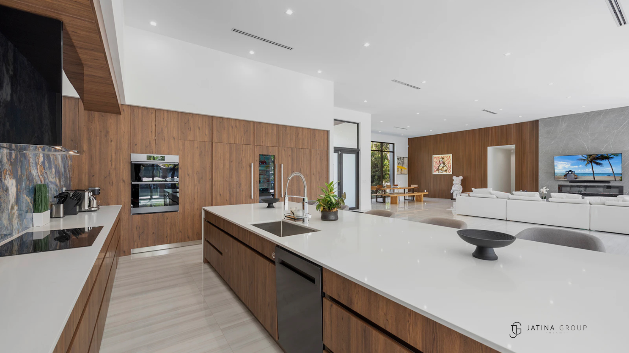 Villa Welcome Kitchen Stocked