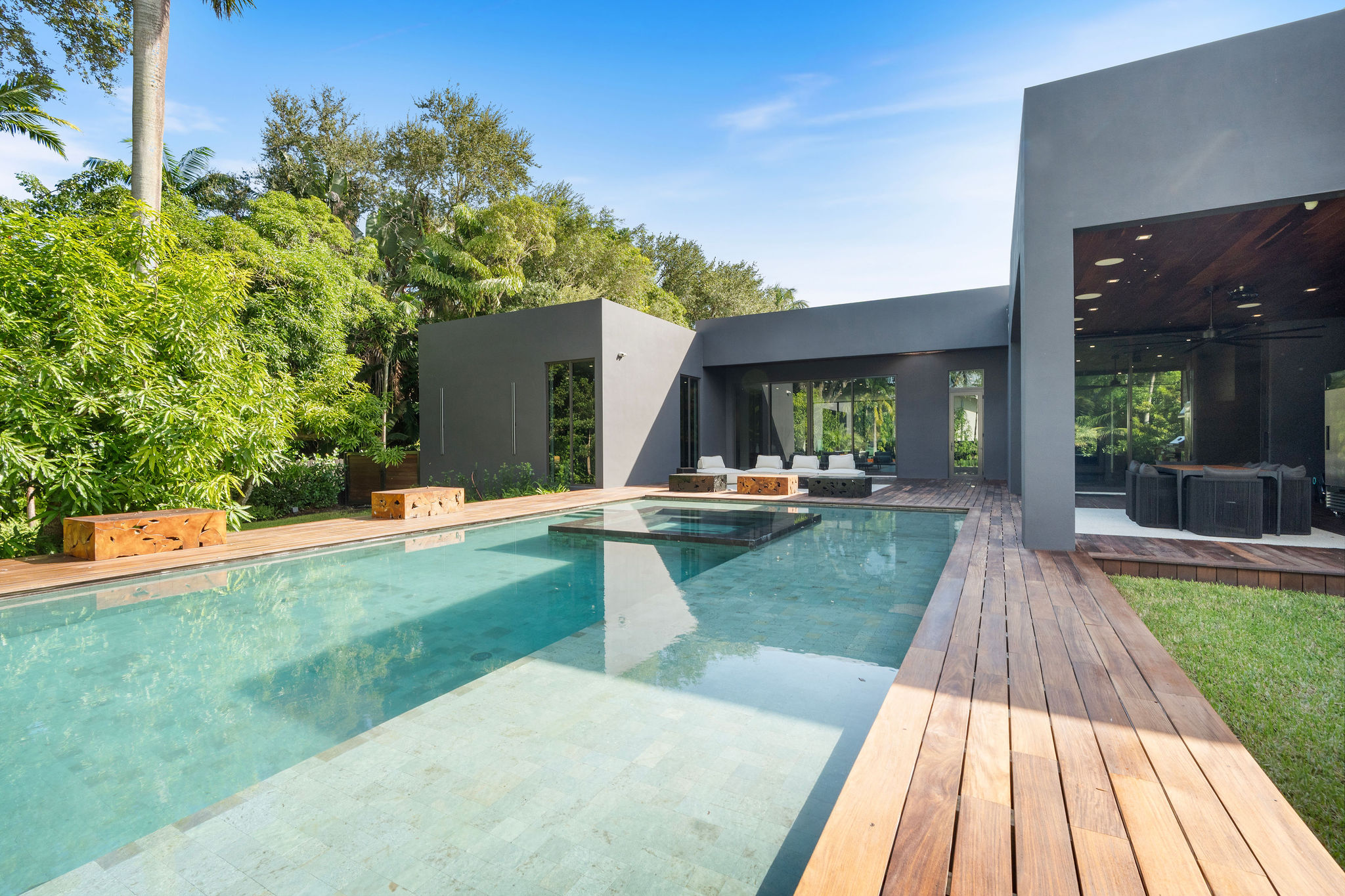 Miami Villa Vera image #2