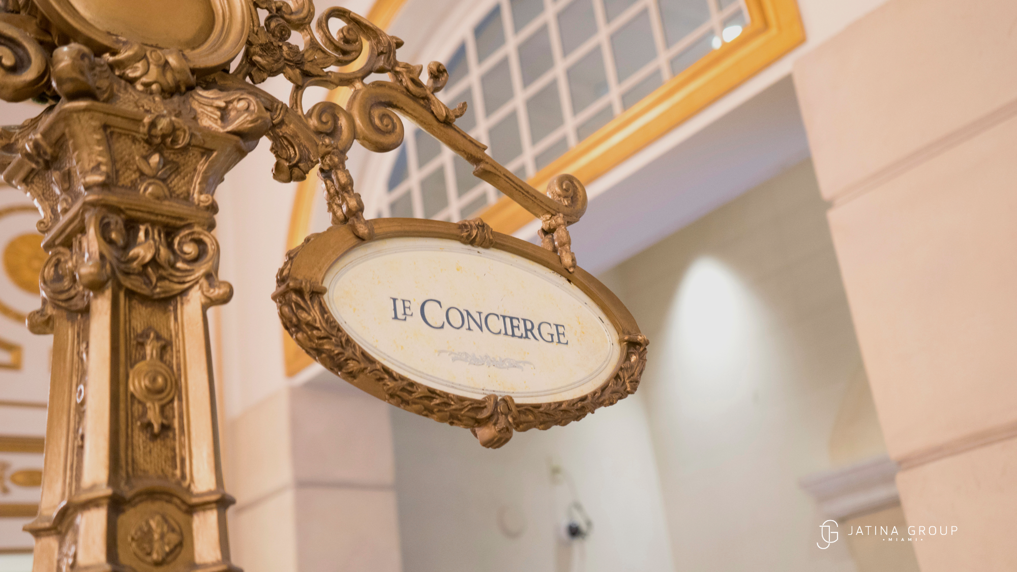 Concierge Meaning Private Villa Setting