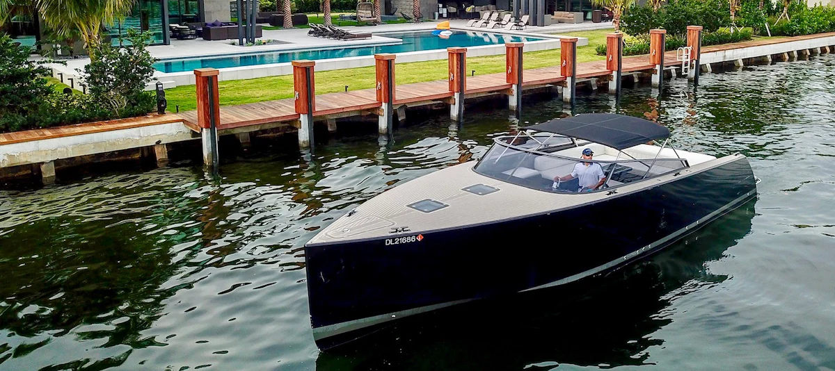 40 FT VanDutch yacht in Miami