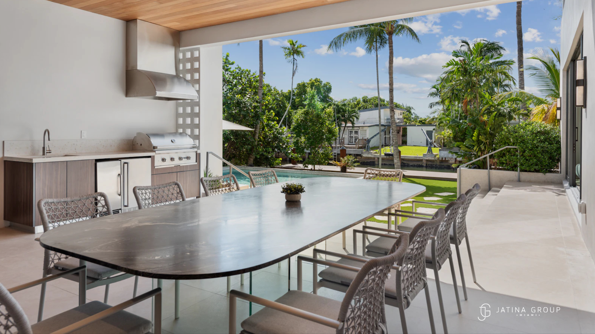 A Guide to Booking Last-Minute Villas in Miami