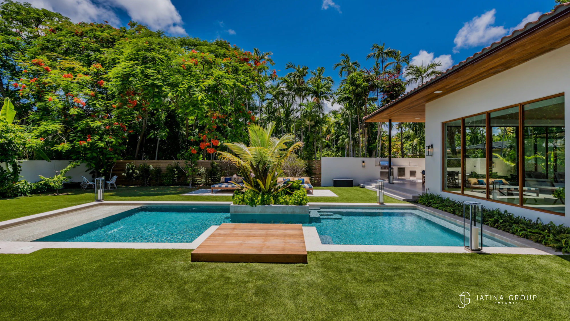 Plush Retreats Dance Floor