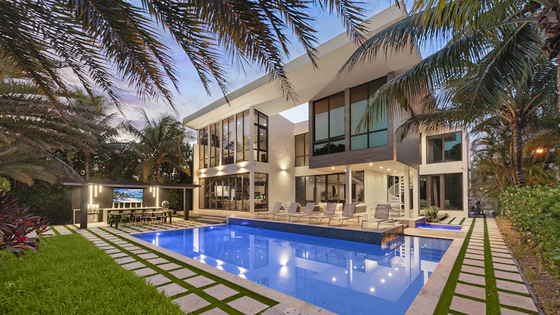 Villa Holiday Miami Glam Getaway