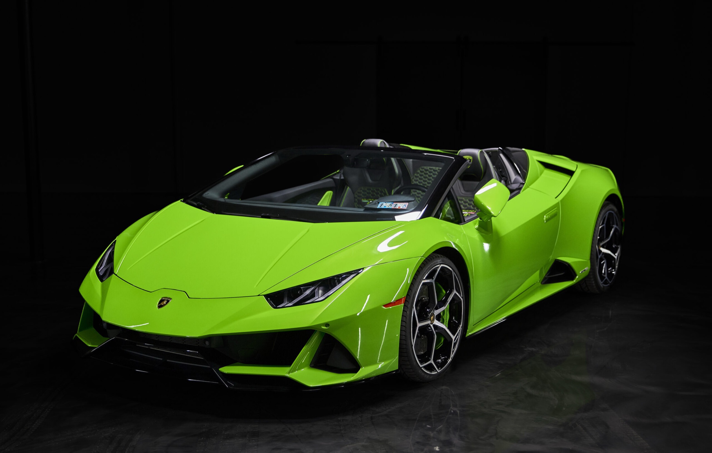 Lamborghini Huracán EVO Spyder rental in Miami