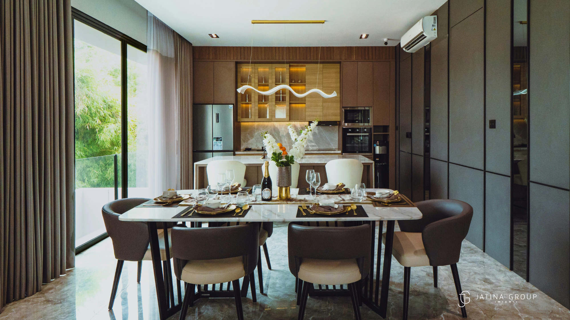 Miami Villa Concierge Dining