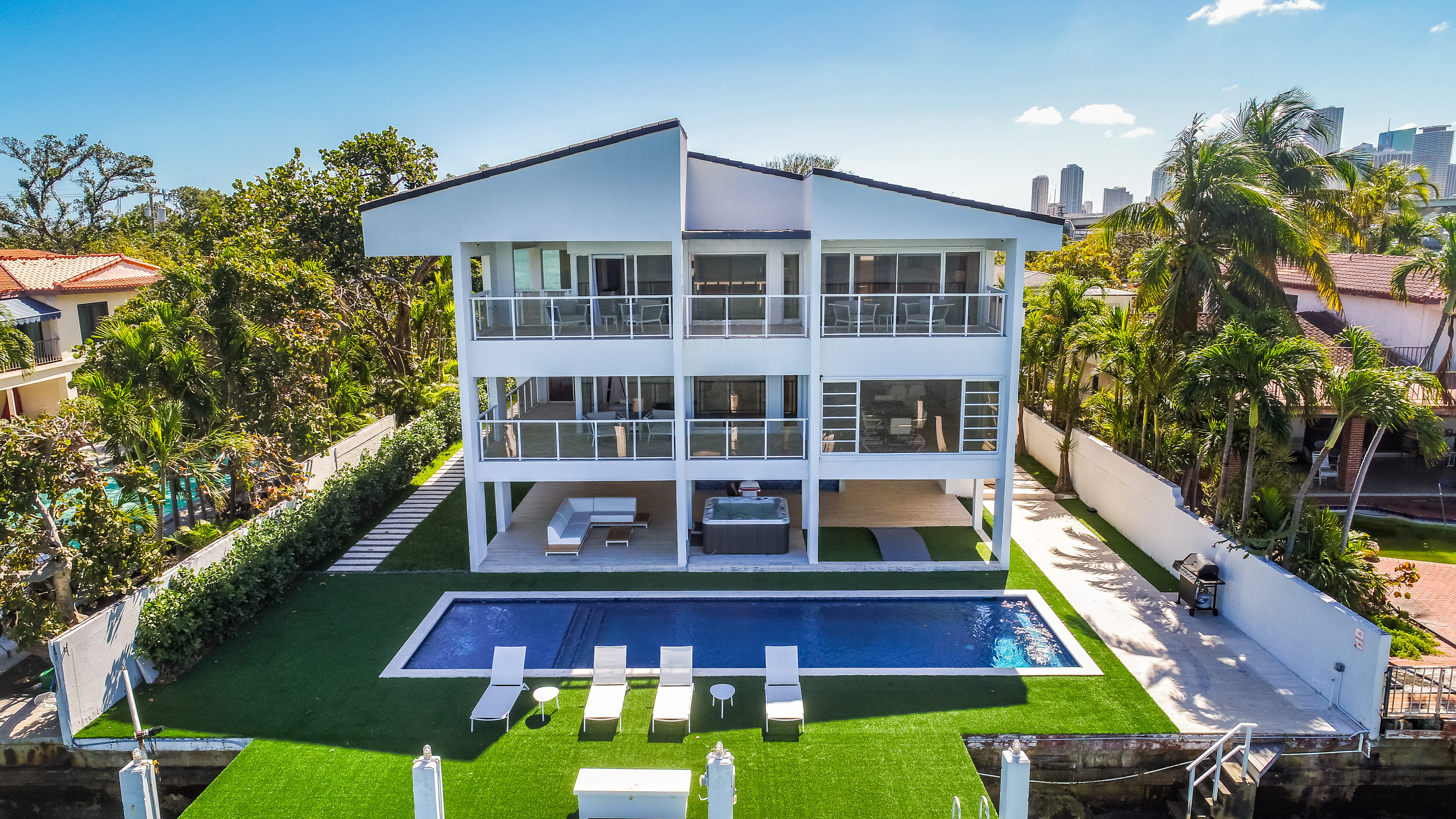 Miami Beach Villa Porcelino