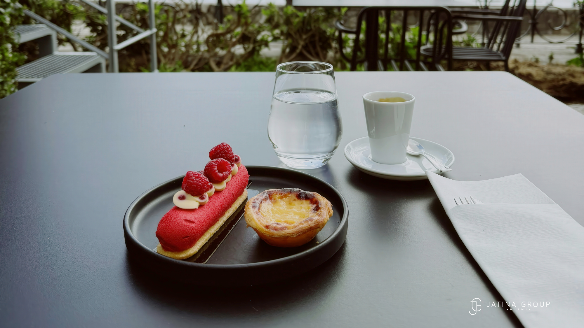 Villa Breakfast Terrace Miami