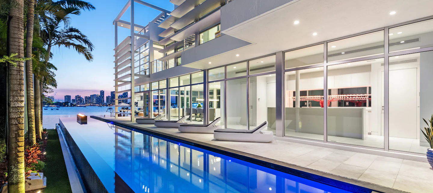Villa Manuela luxury rental in Miami Beach