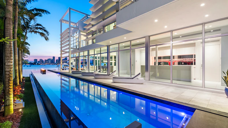 Villa Manuela in Miami Beach