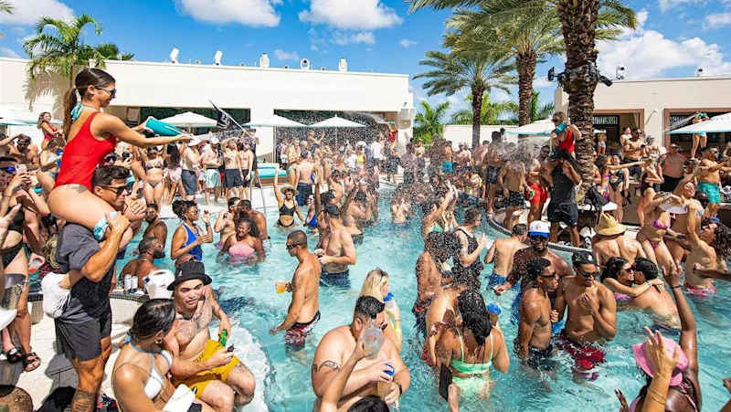 Model Lounge W South Beach