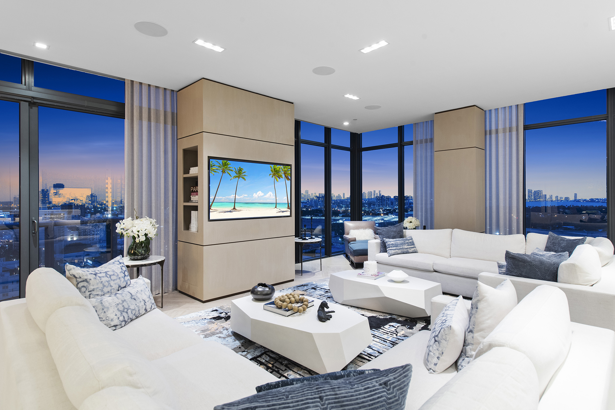 W Penthouse Miami Png 