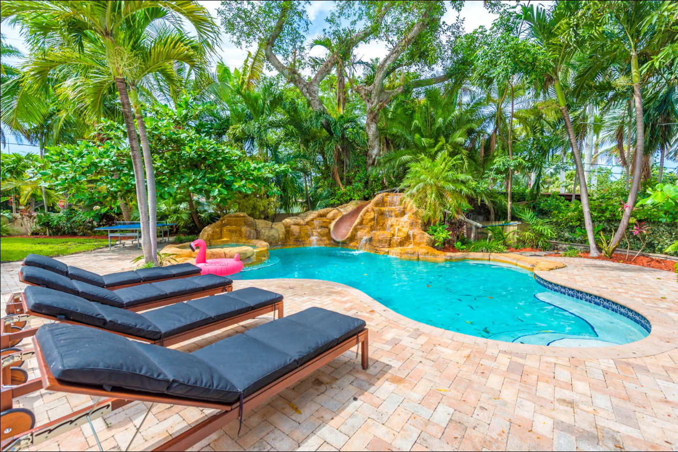 Group Vacation Home Miami