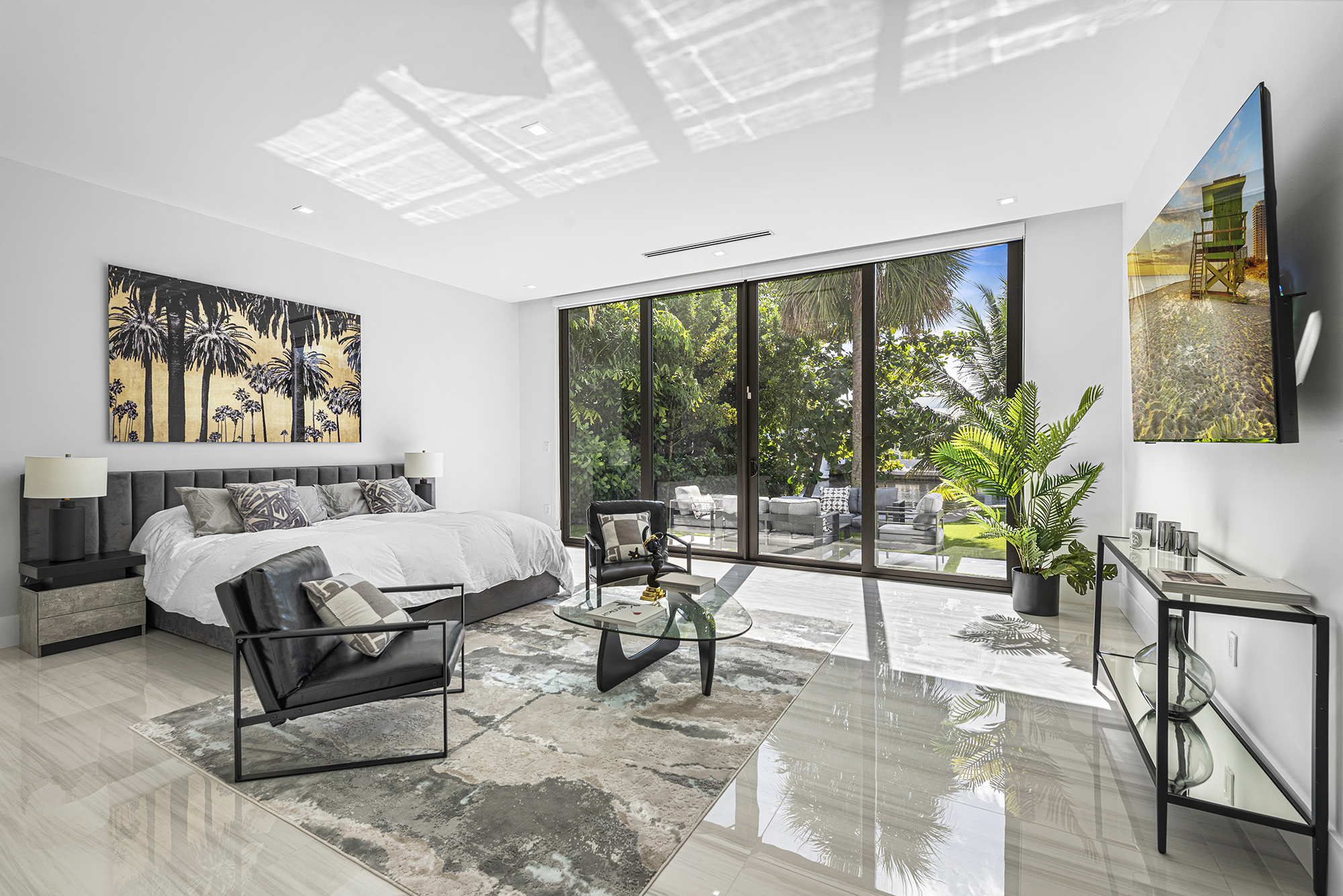 Villa Bedroom Night Comfort