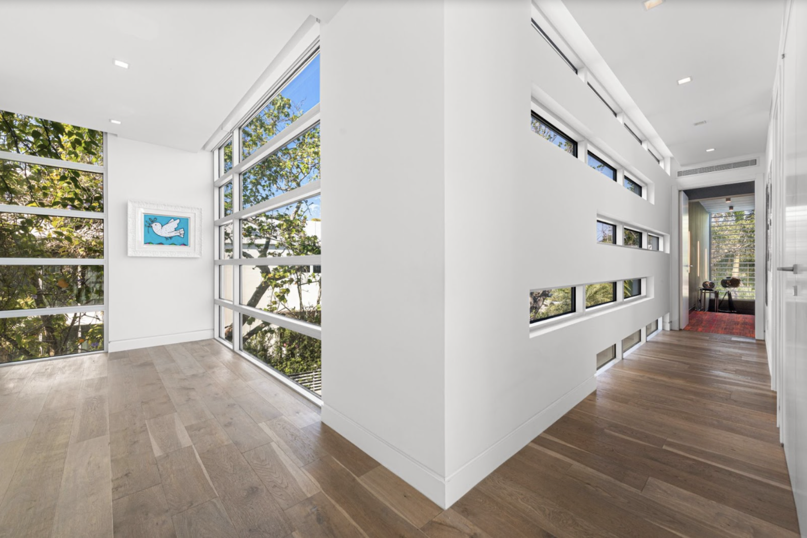 Eco Friendly Villa Living Wall