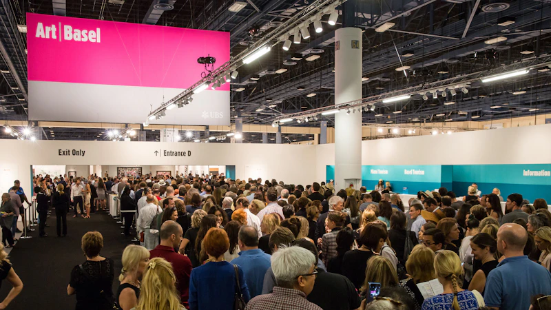 Miami Art Week 2025 Gallery Crowd