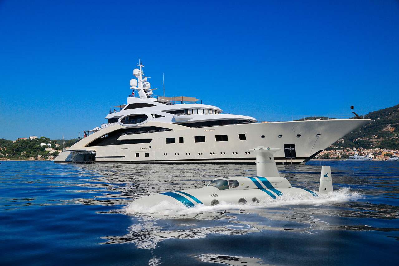Yacht With Submarine Key Largo