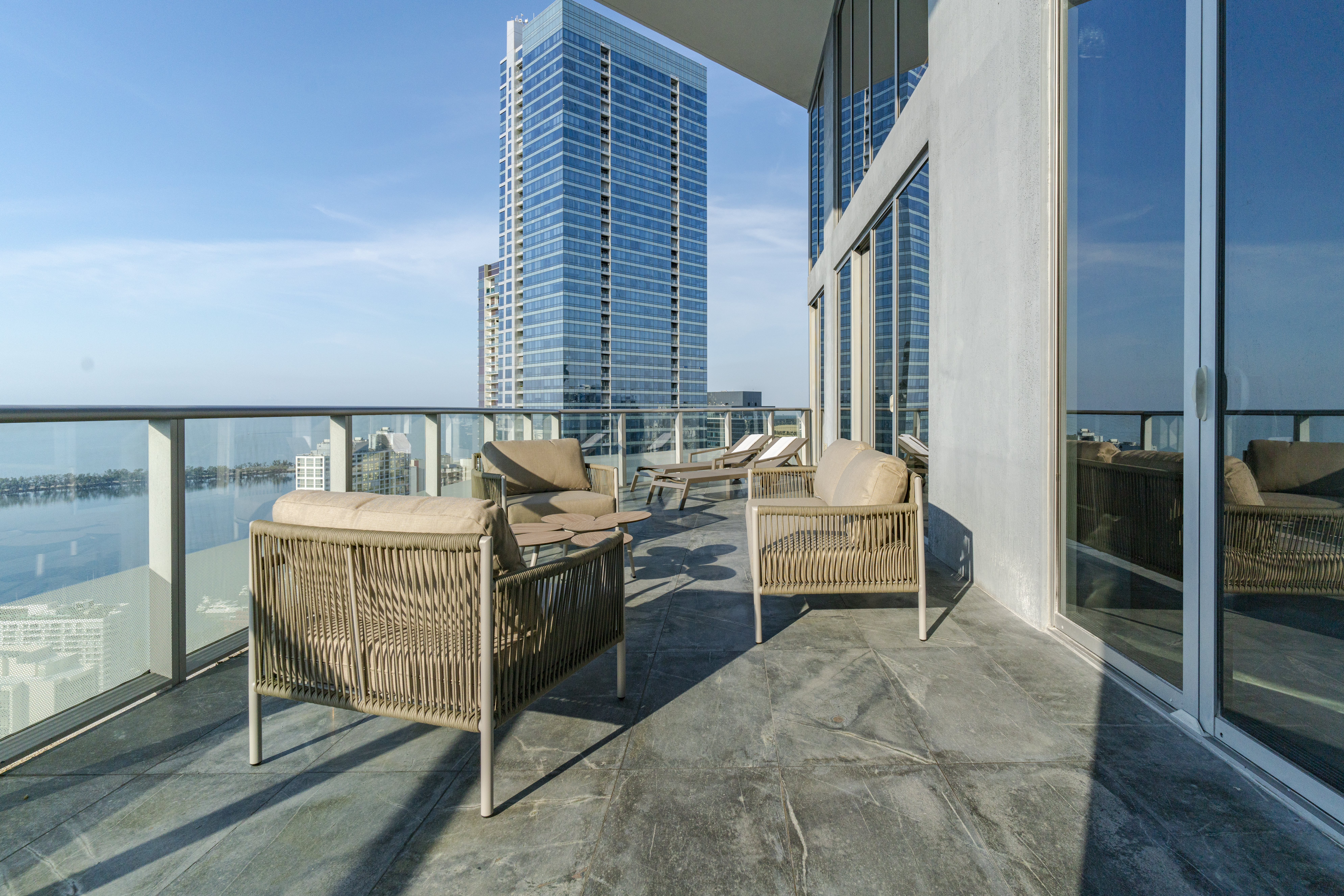 Infinity Penthouse — photo 31