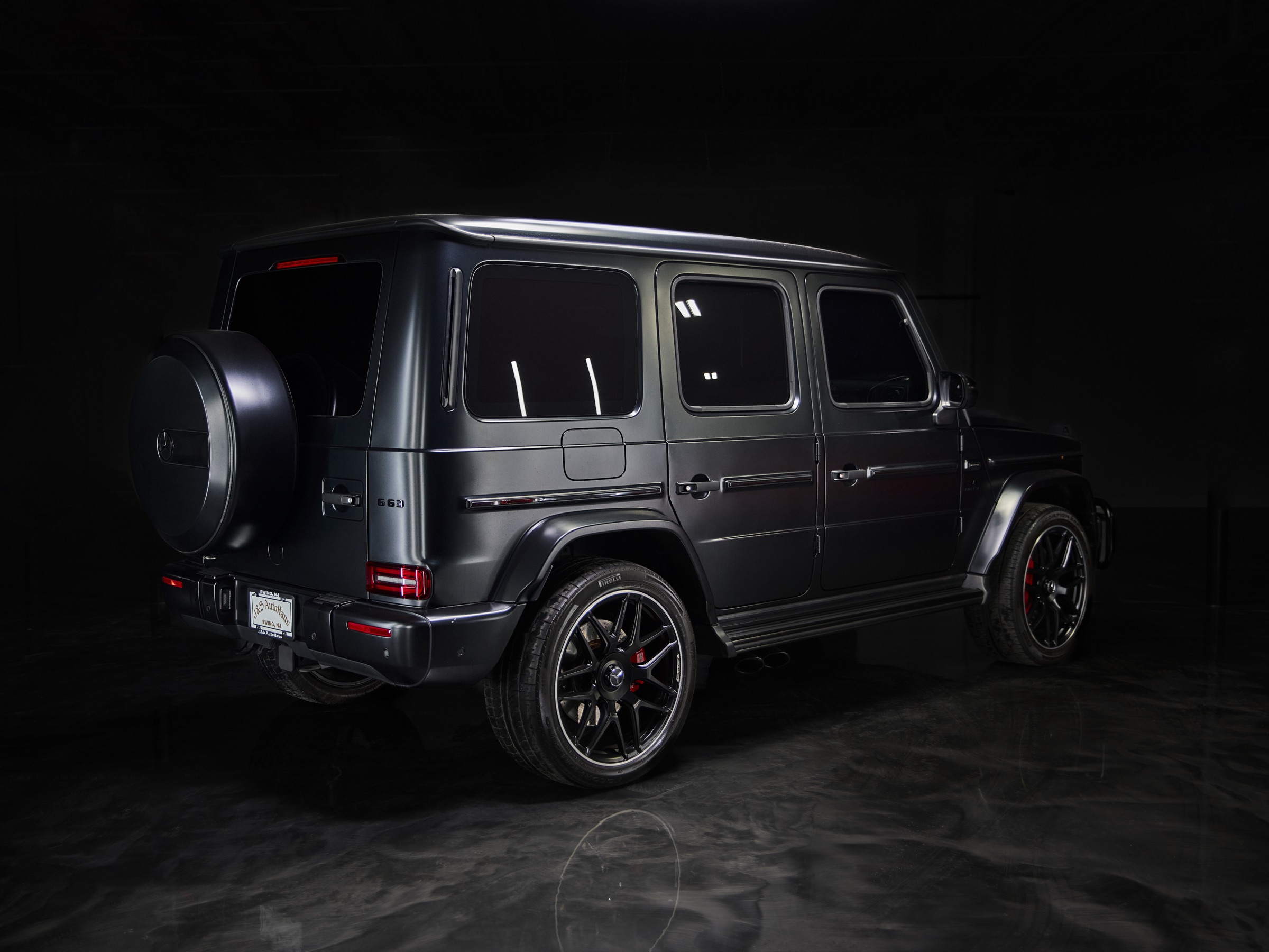 Miami Matte Black Mercedes-Benz G63 rental image #2