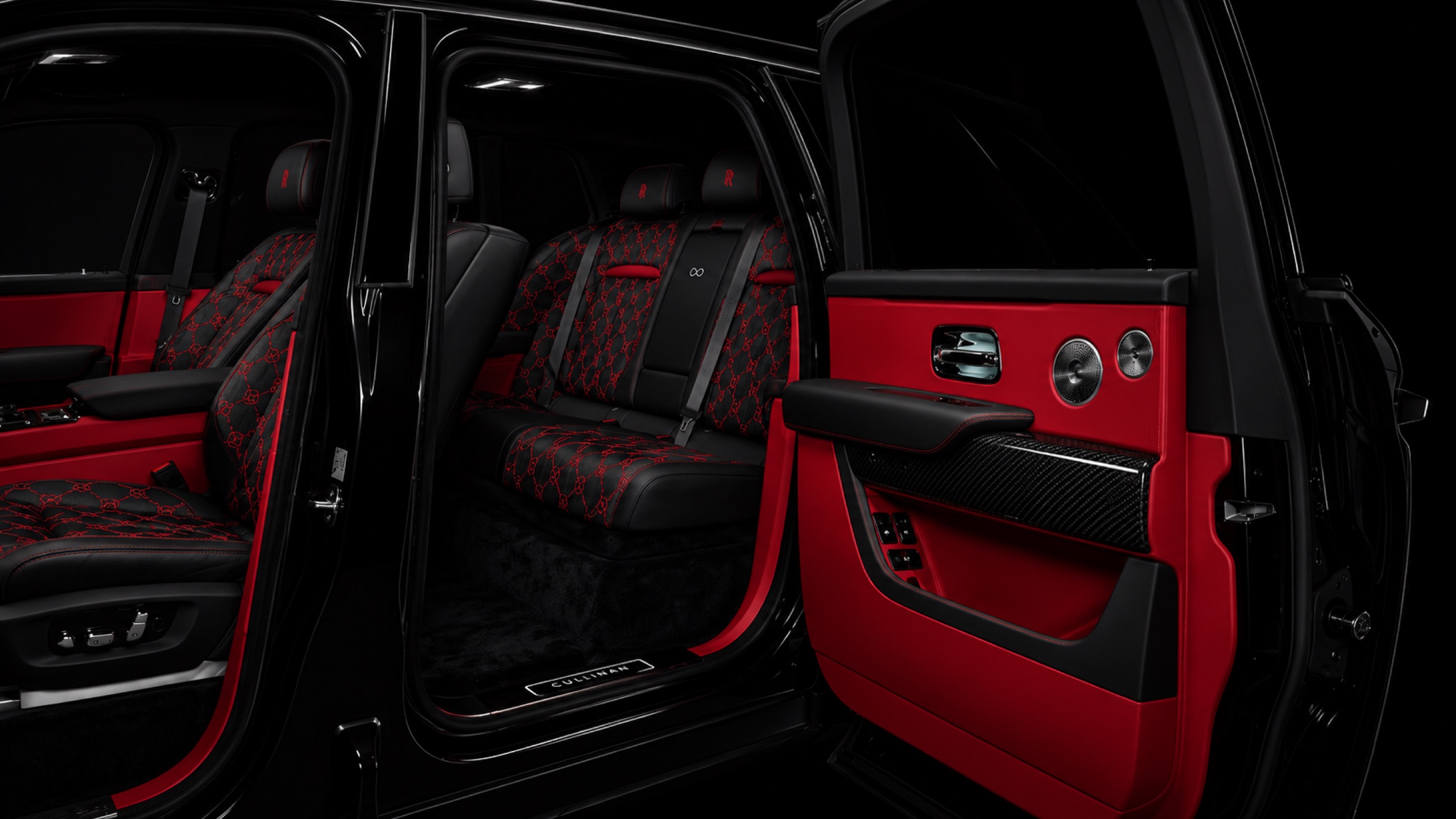 Miami Rolls-Royce Cullinan Black Badge rental image #4