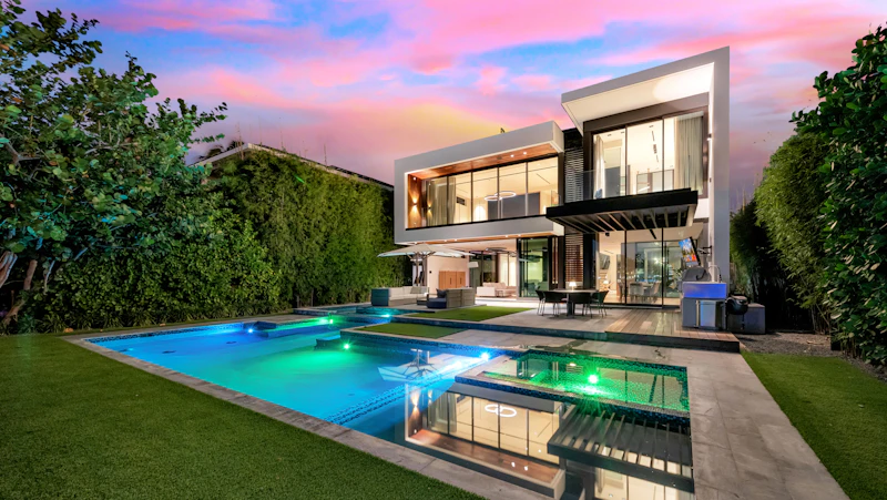 Villa Divina Miami Beach