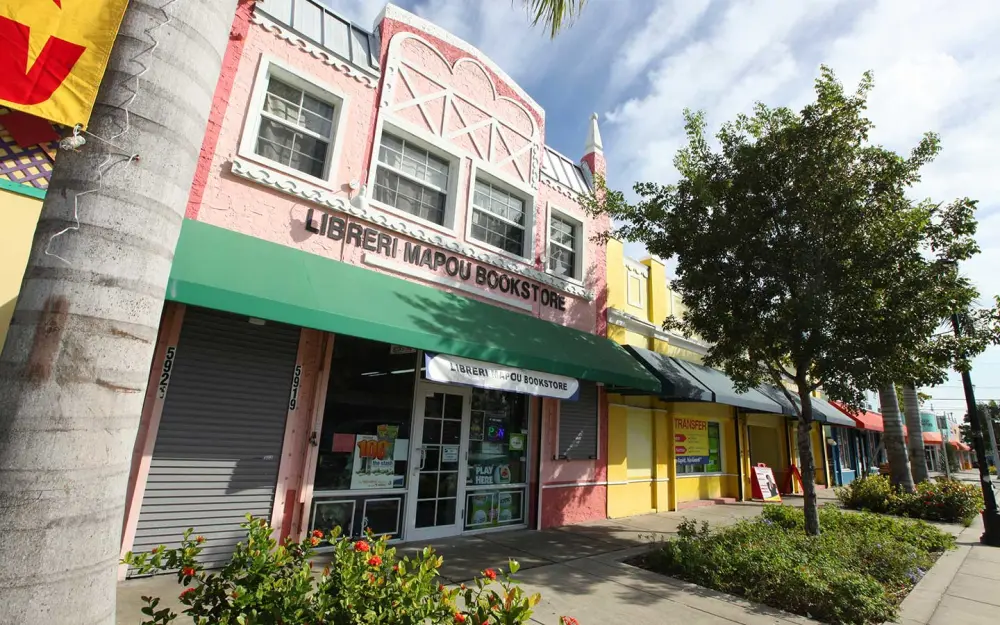 Libreri Mapou Bookstore Miami
