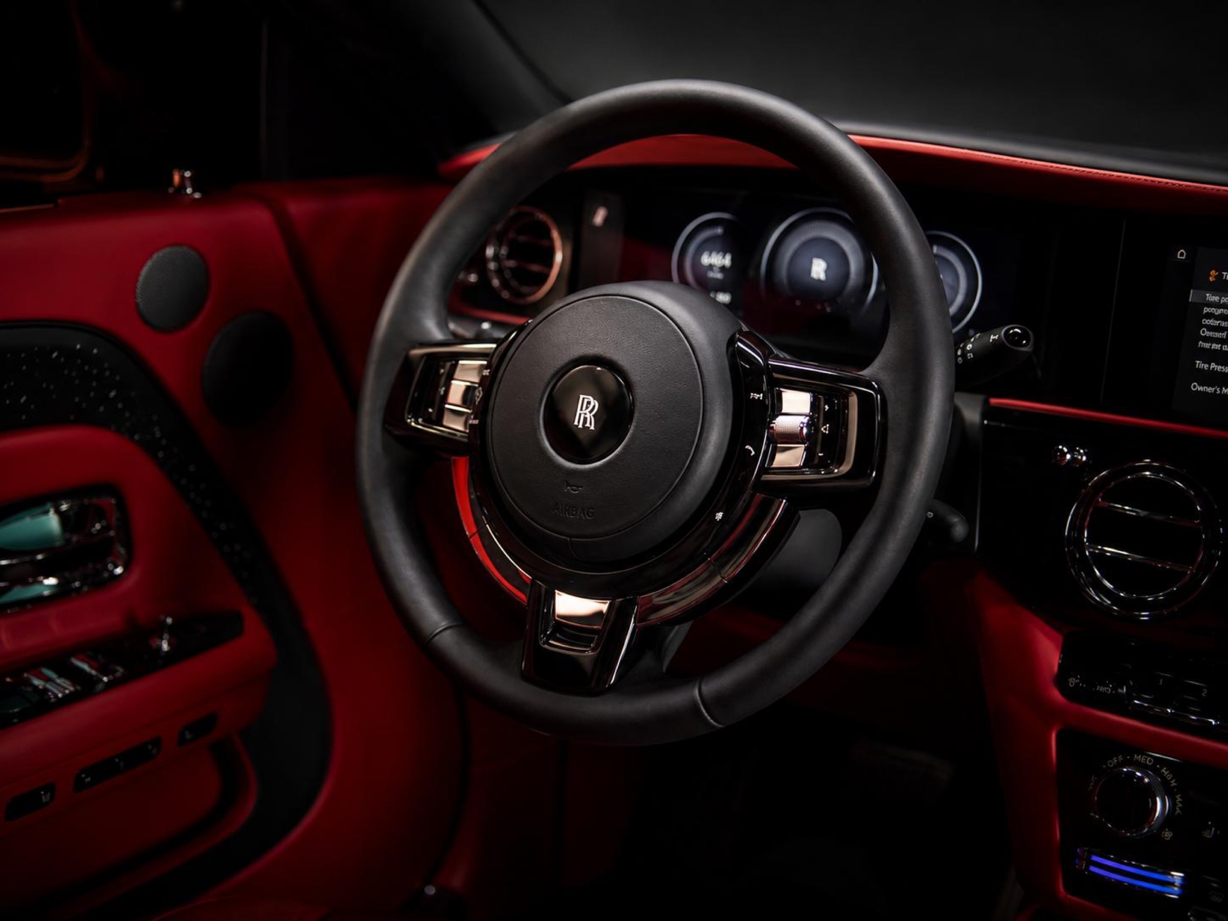 Miami Black Rolls-Royce Spectre rental image #2