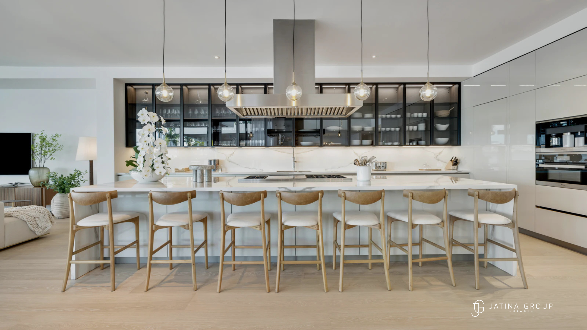 Exploring Miami Beach’s Best Fine Dining Near Your Luxury Rental