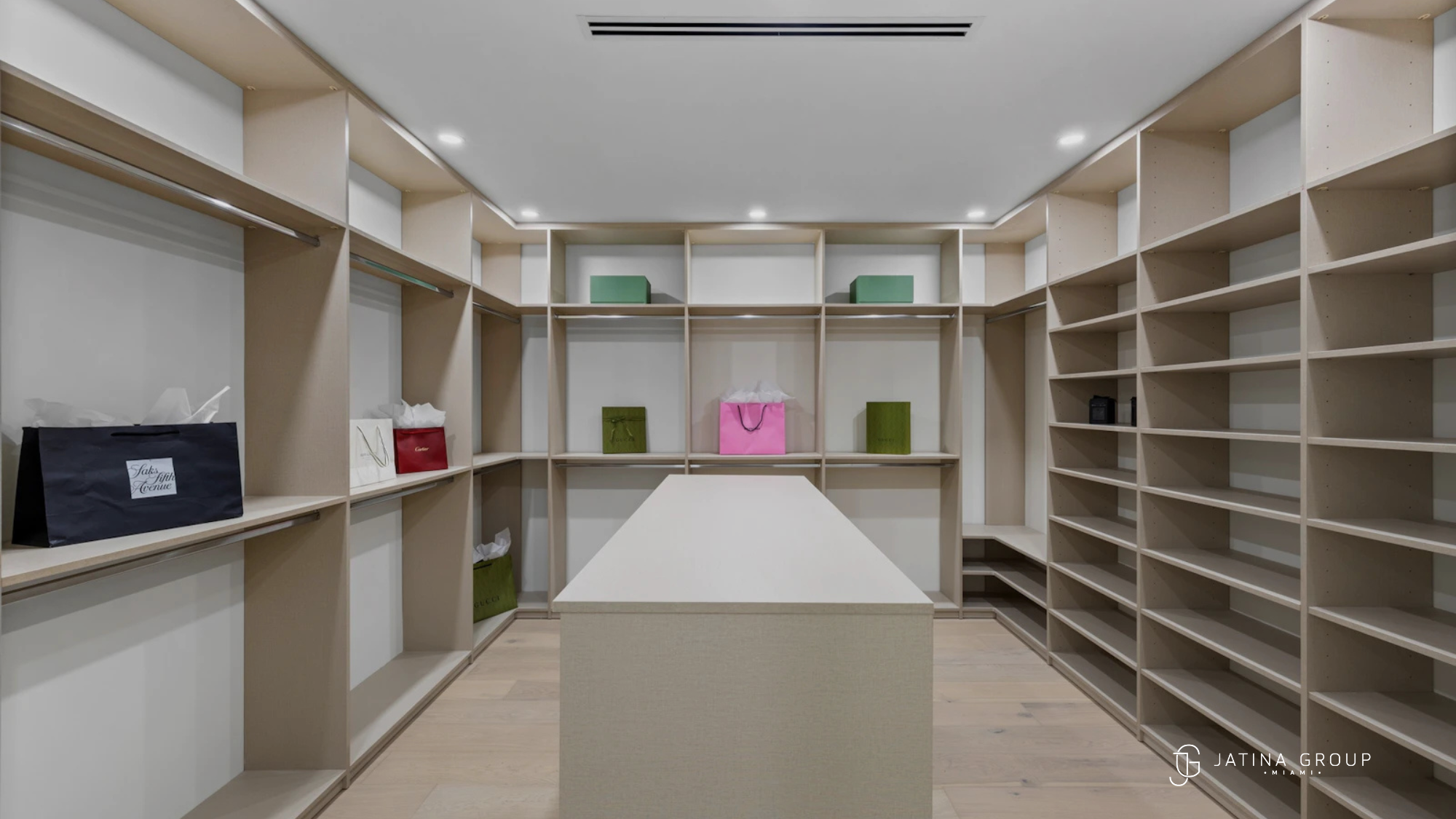 Inside Miamis Luxury Watch And Jewelry Scene Private Viewings Events And Shopping For Collectors