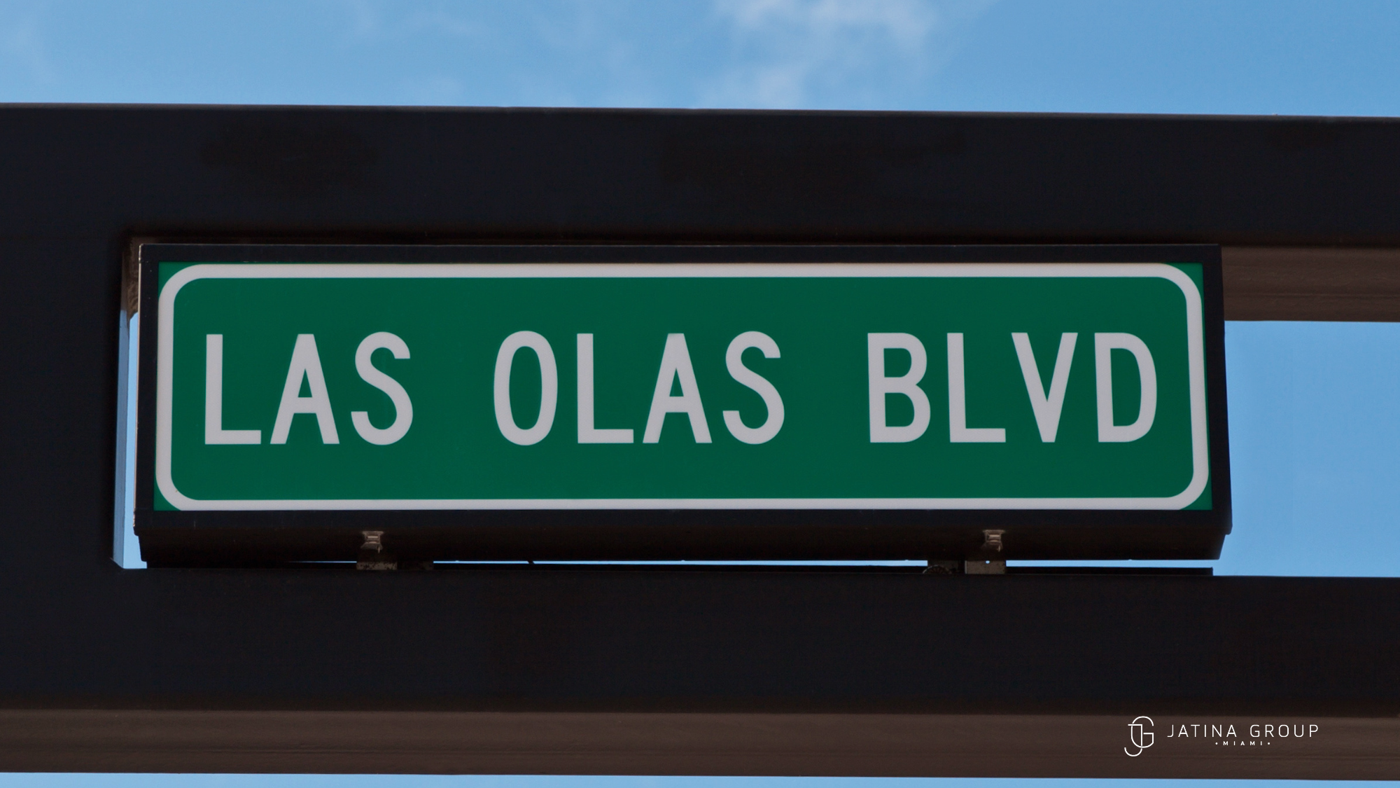 Las Olas Blvd Arrival Evening