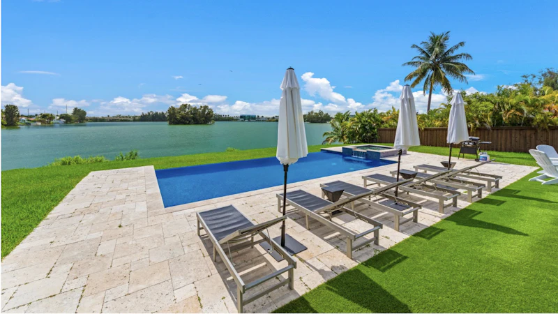 South Beach Luxury Villa