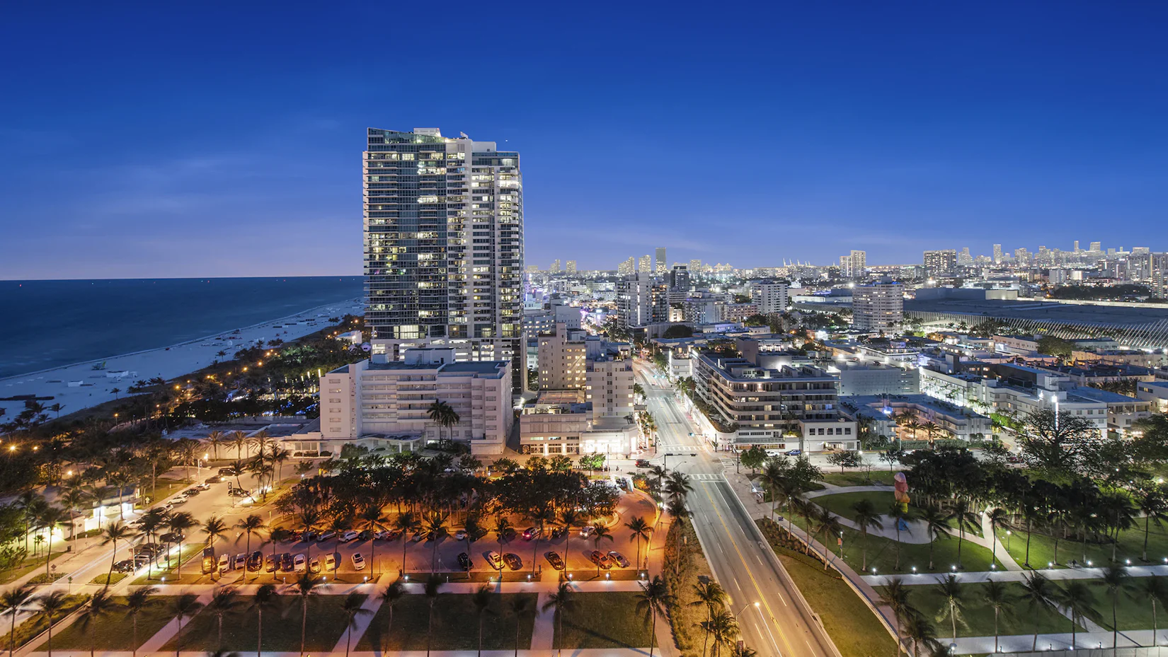 Miami Beach Villas Christmas Aerial