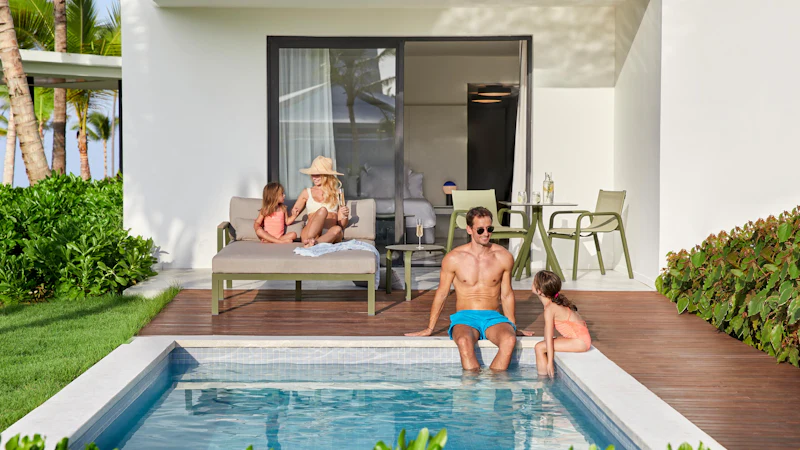 Family Heat Pool Vacation Miami