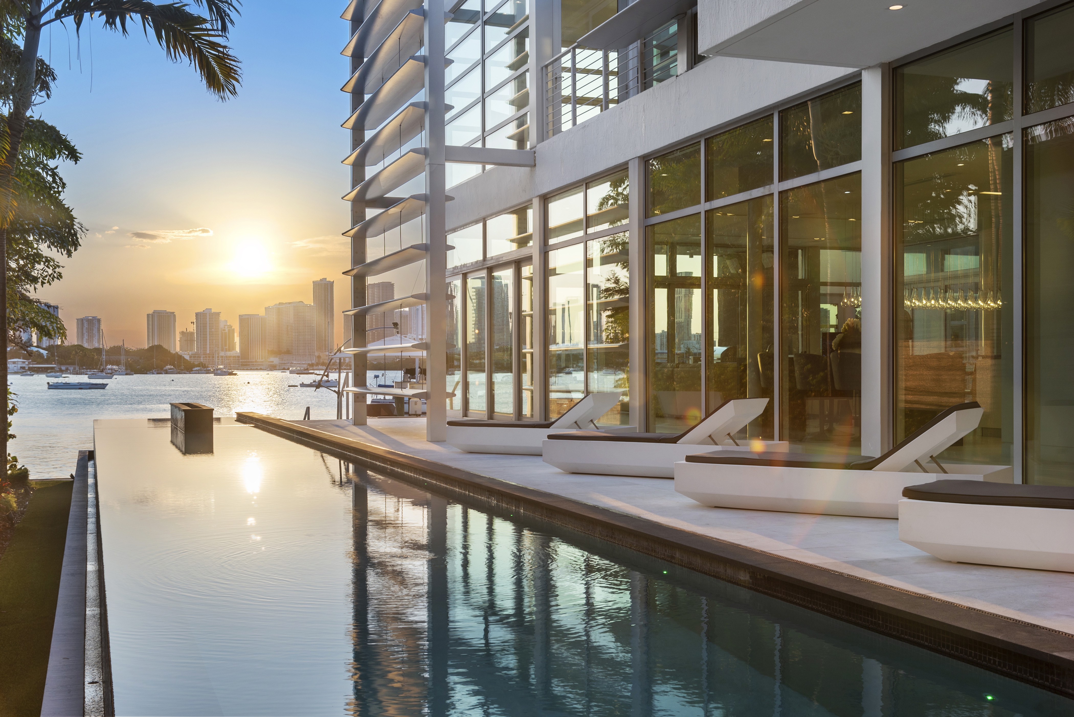 Luxury Miami Villa With Pool