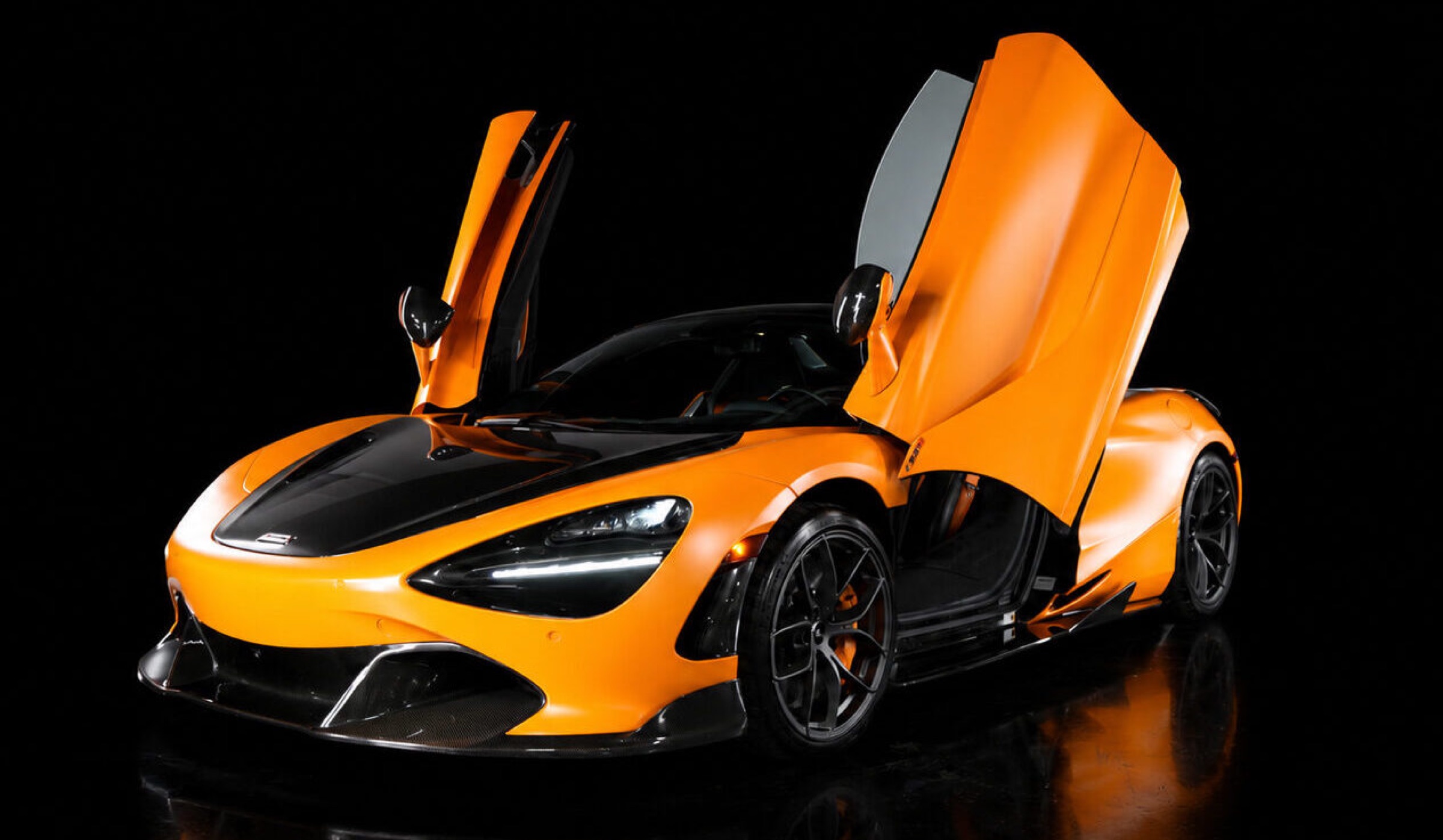 McLaren 720S Convertible rental in Miami