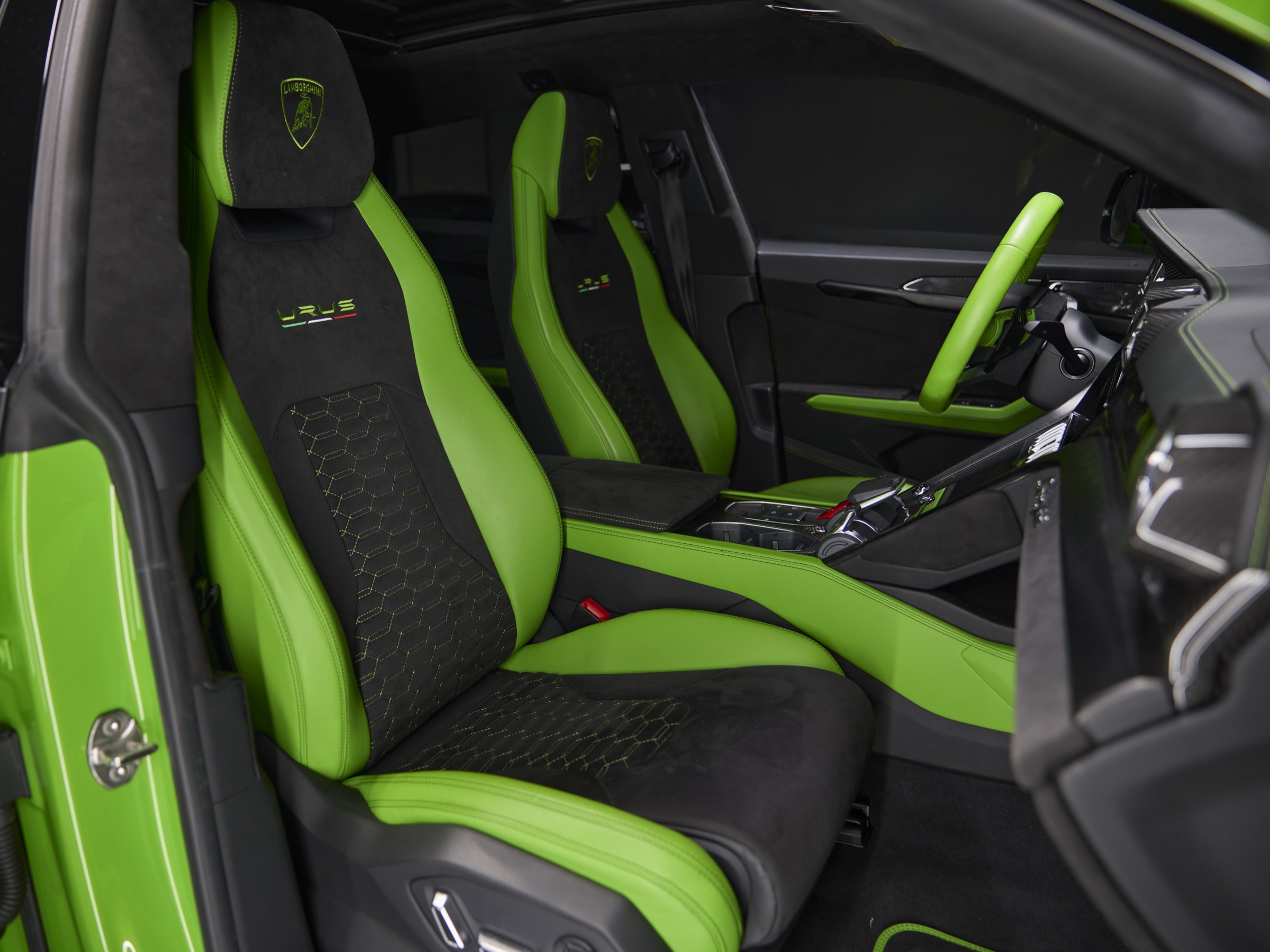 Miami Lime Green Lamborghini Urus rental image #4