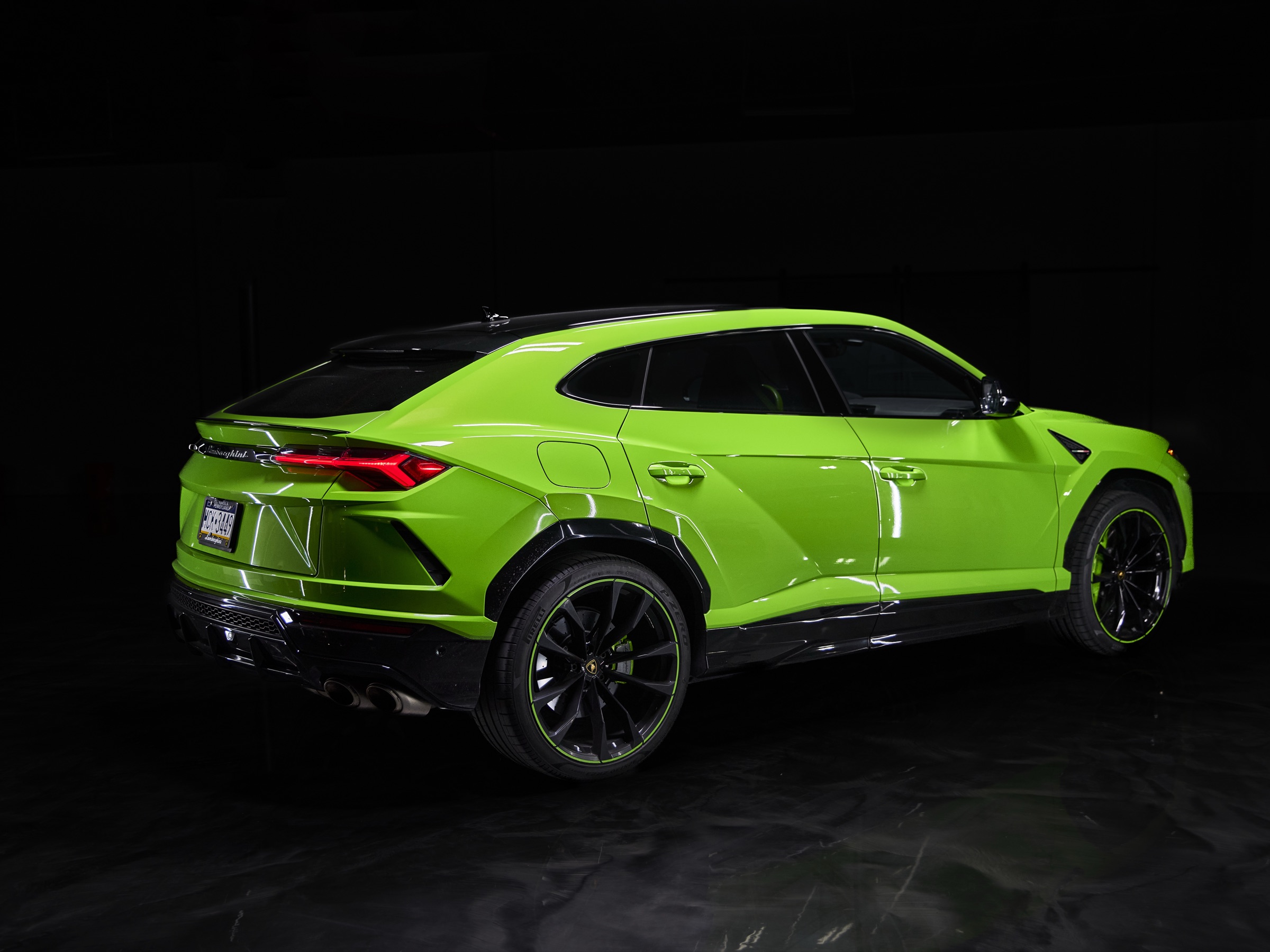 Miami Lime Green Lamborghini Urus rental image #2