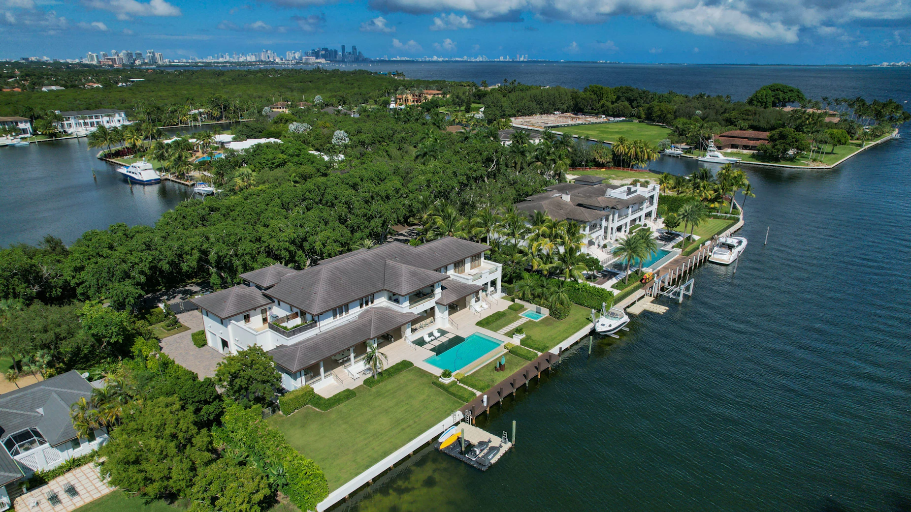 The Best Neighborhoods To Stay In Miami For A Luxurious Vacation
