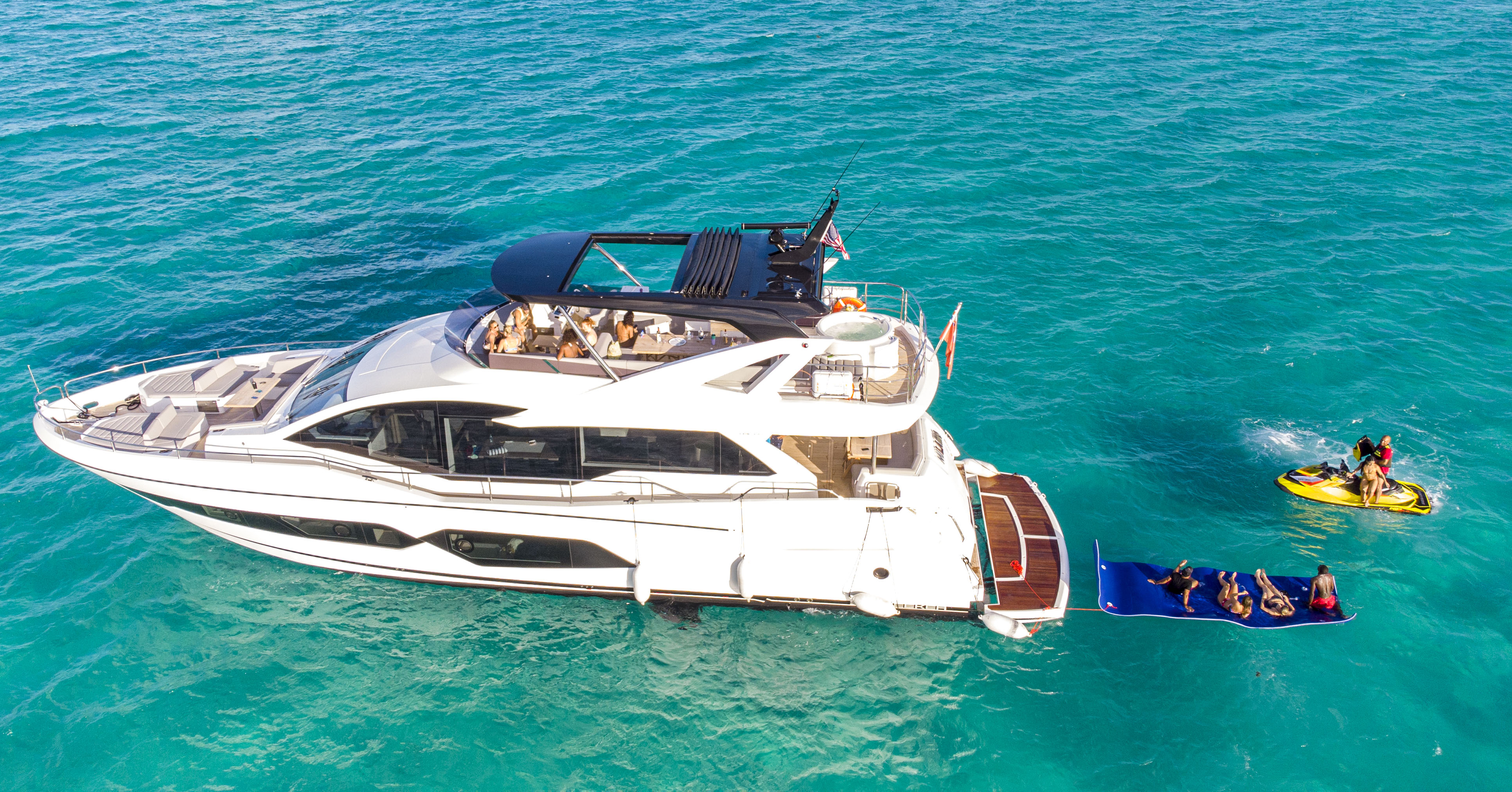 Miami 76  FT Sunseeker Manhattan Fly Jacuzzi image #2