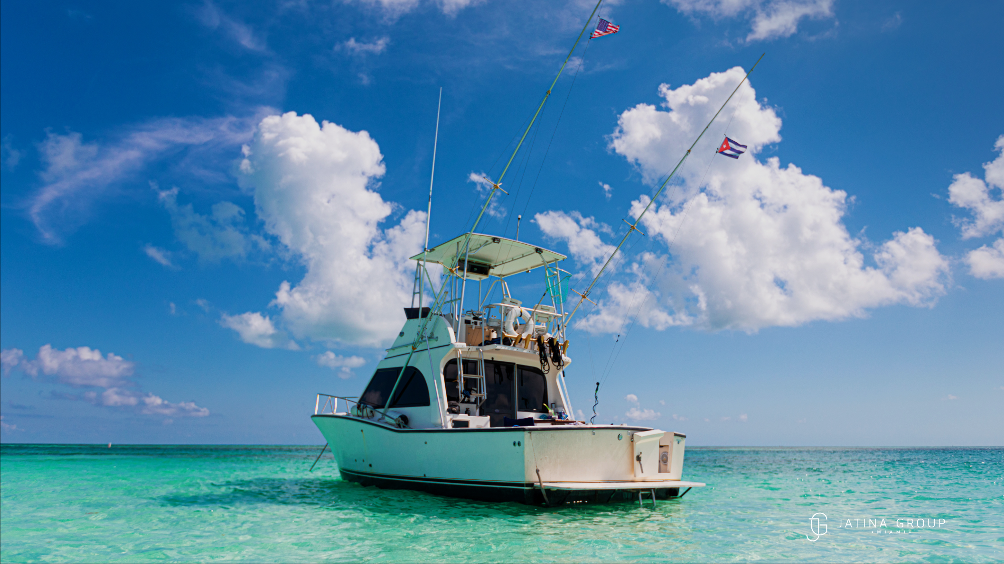 Summer Yacht Miami Sandbar Guests Swimming Snorkeling