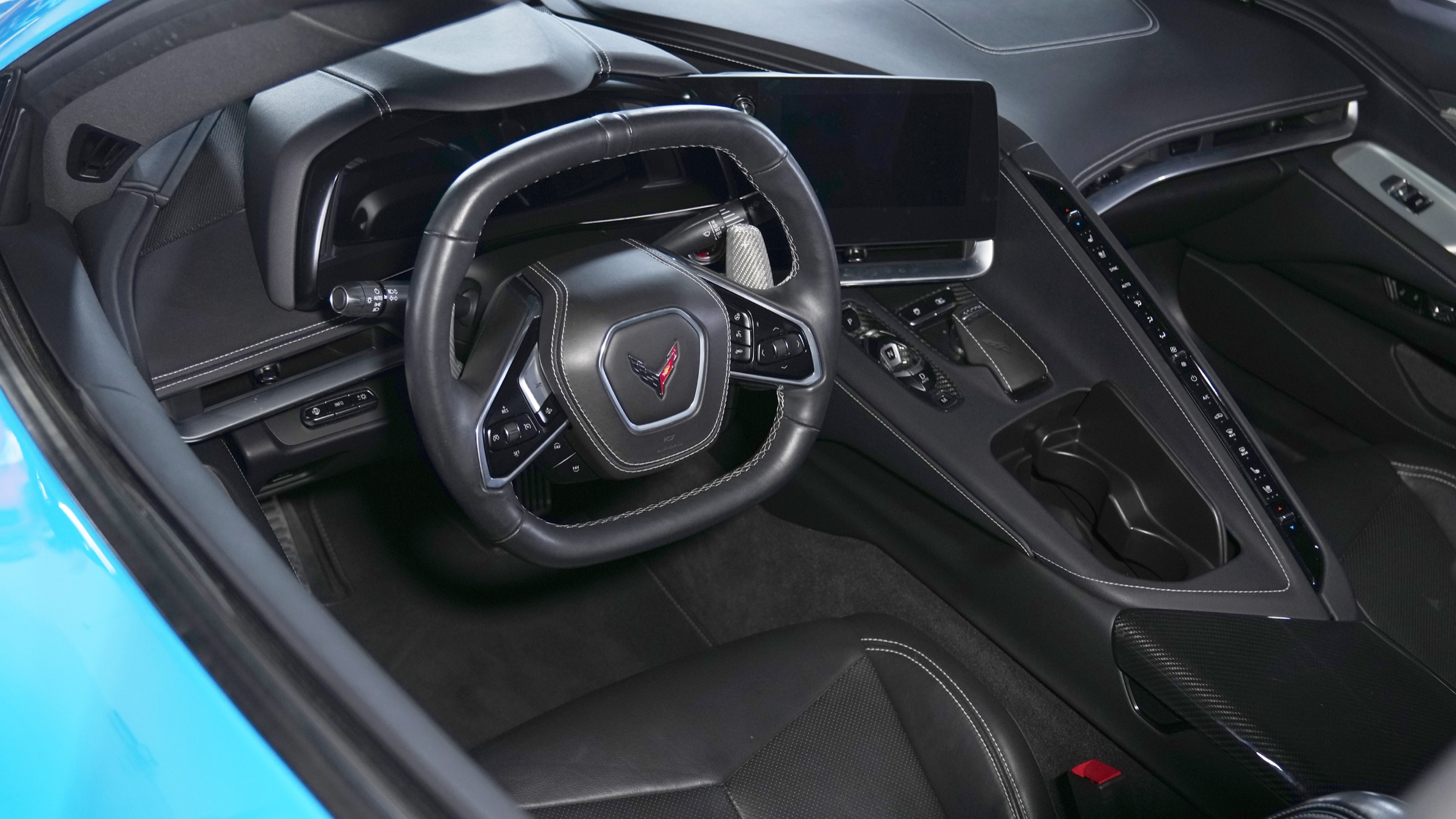 Miami Rapid Blue Corvette C8 Stingray rental image #3
