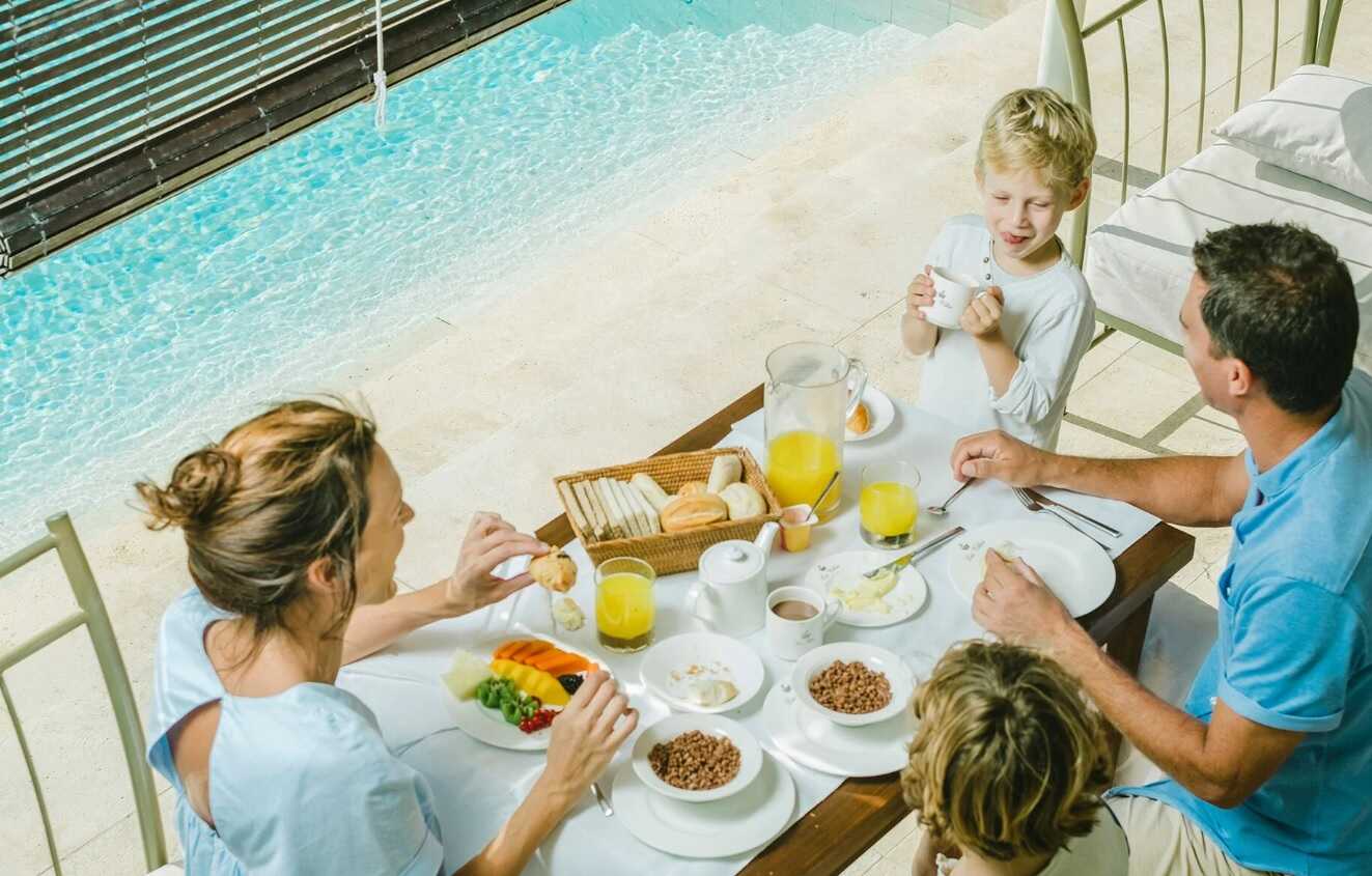 Planning Heat Pool Vacation Miami